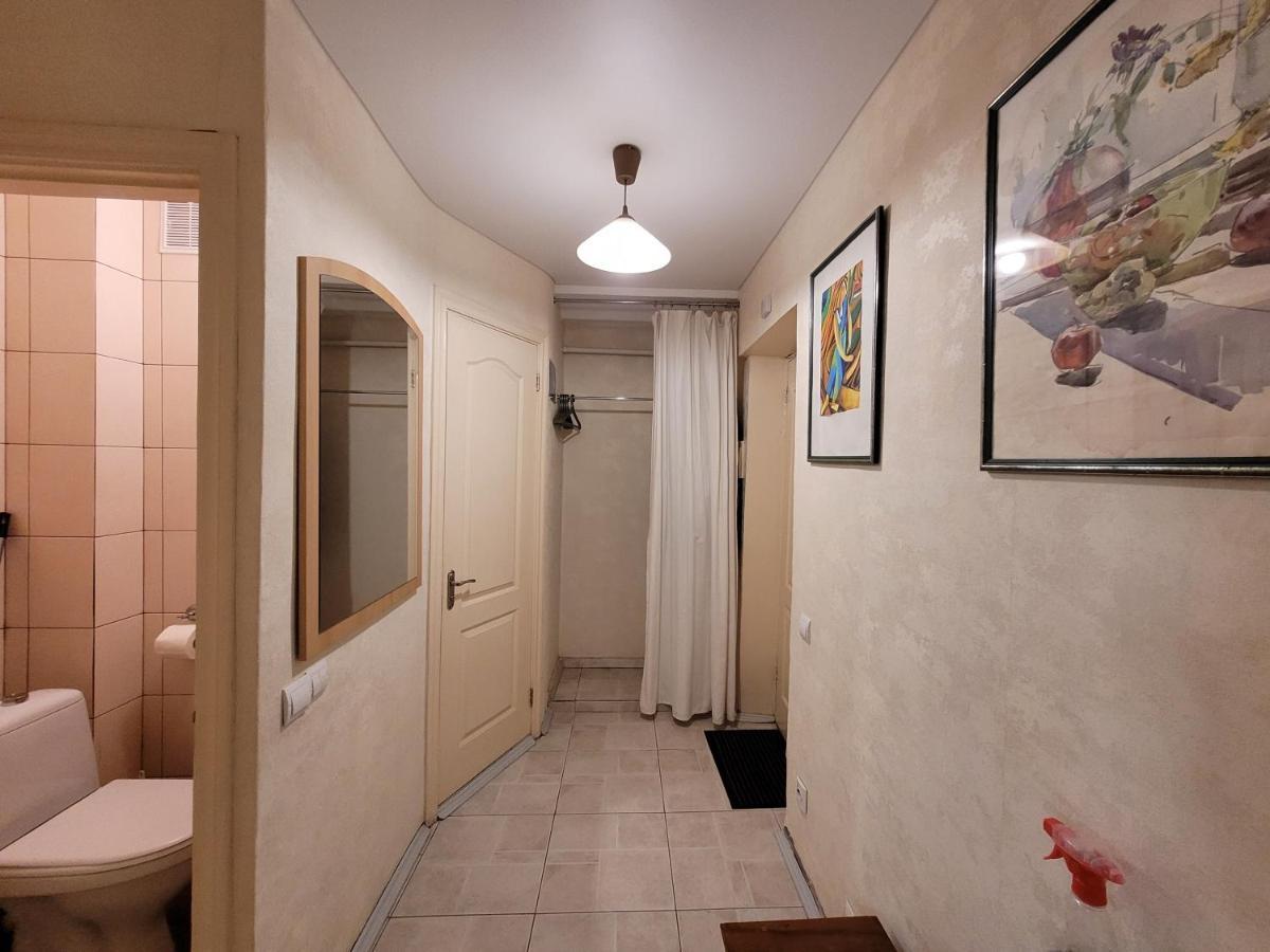 Sunflower Apartment Near Kiev Airport & Railway Station & Center City! المظهر الخارجي الصورة